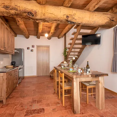 Chalet La Torre Del Manghen: Agri-alloggio Indipendente *