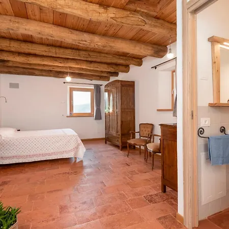 La Torre Del Manghen: Agri-alloggio Indipendente 木屋