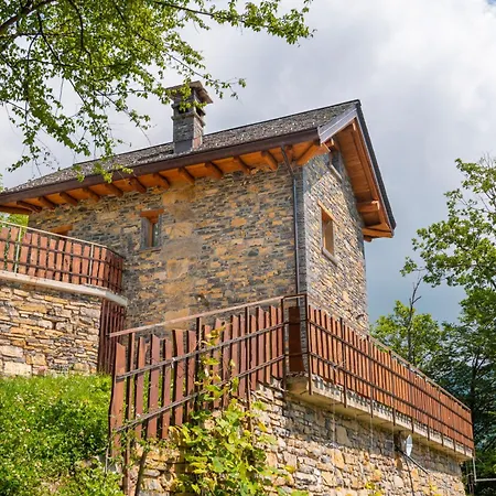 La Torre Del Manghen: Agri-alloggio Indipendente 木屋