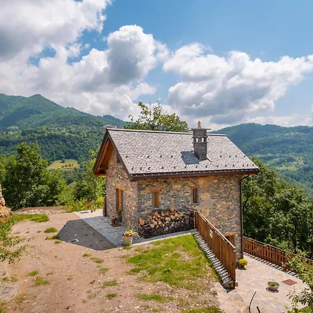 La Torre Del Manghen: Agri-alloggio Indipendente 木屋 罗塔依马格纳
