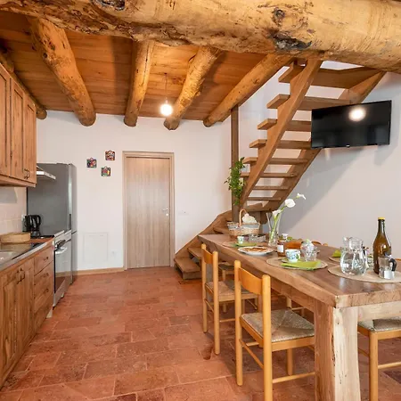 La Torre Del Manghen: Agri-alloggio Indipendente *