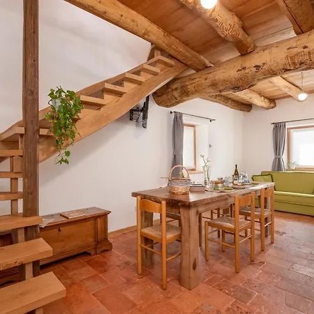 La Torre Del Manghen: Agri-alloggio Indipendente